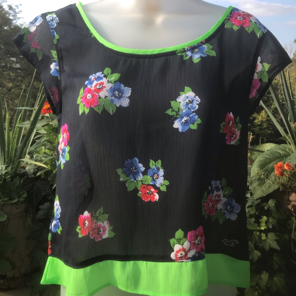 Hollister - Chiffon floral pattern blouse, Size S